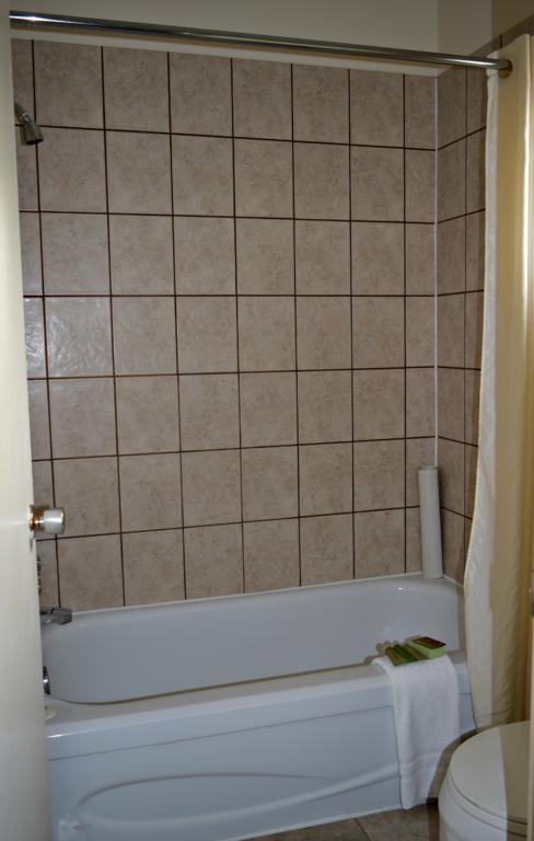 Centre Suite Inns Motel Bonnyville Eksteriør bilde